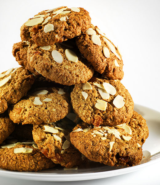 Irish Heart Oatmeal and Apricot Cookies - Irish Heart